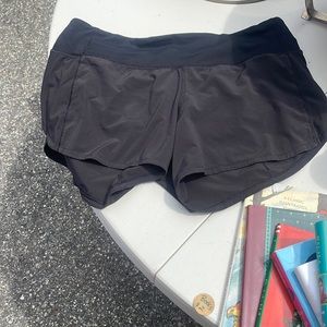 Lu Lu Lemon shorts! Size 8! Good condition! Black!